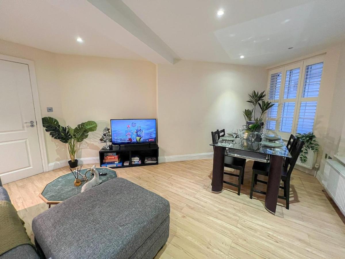 3 Bedroom Apartment With Private Terrace In Pimlico, Westminster, Victoria Londres Extérieur photo