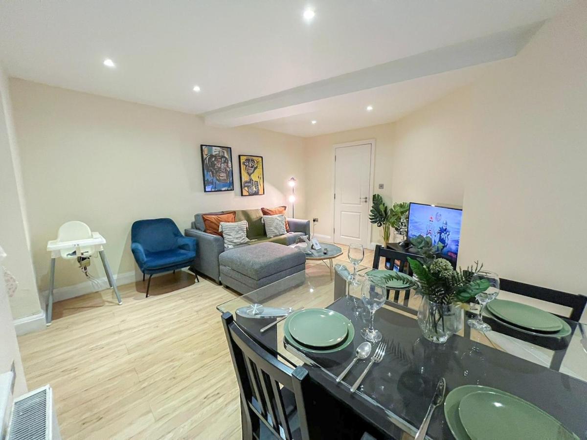 3 Bedroom Apartment With Private Terrace In Pimlico, Westminster, Victoria Londres Extérieur photo